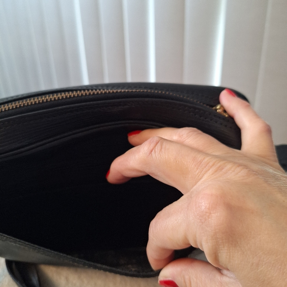 Louis Vuitton Jeune Fille - Picture 10 of 16